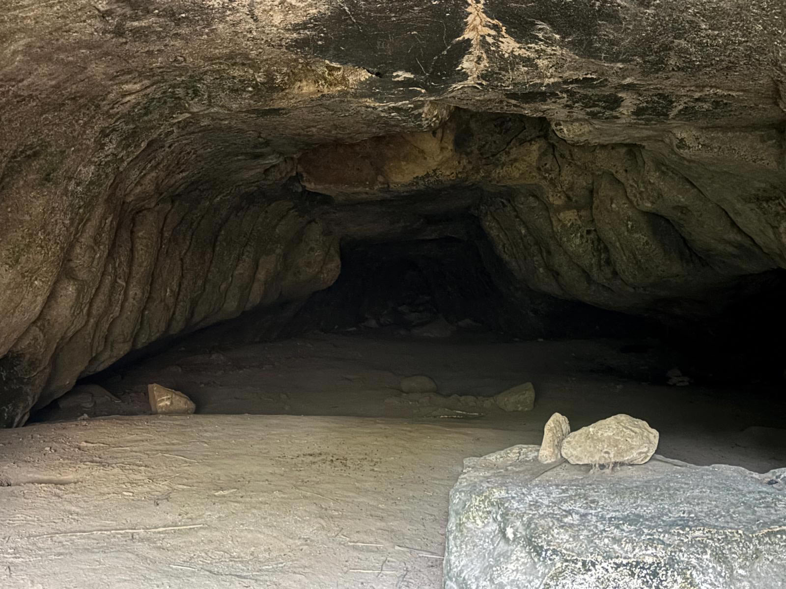 Main chamber inside Għar Ħanżir