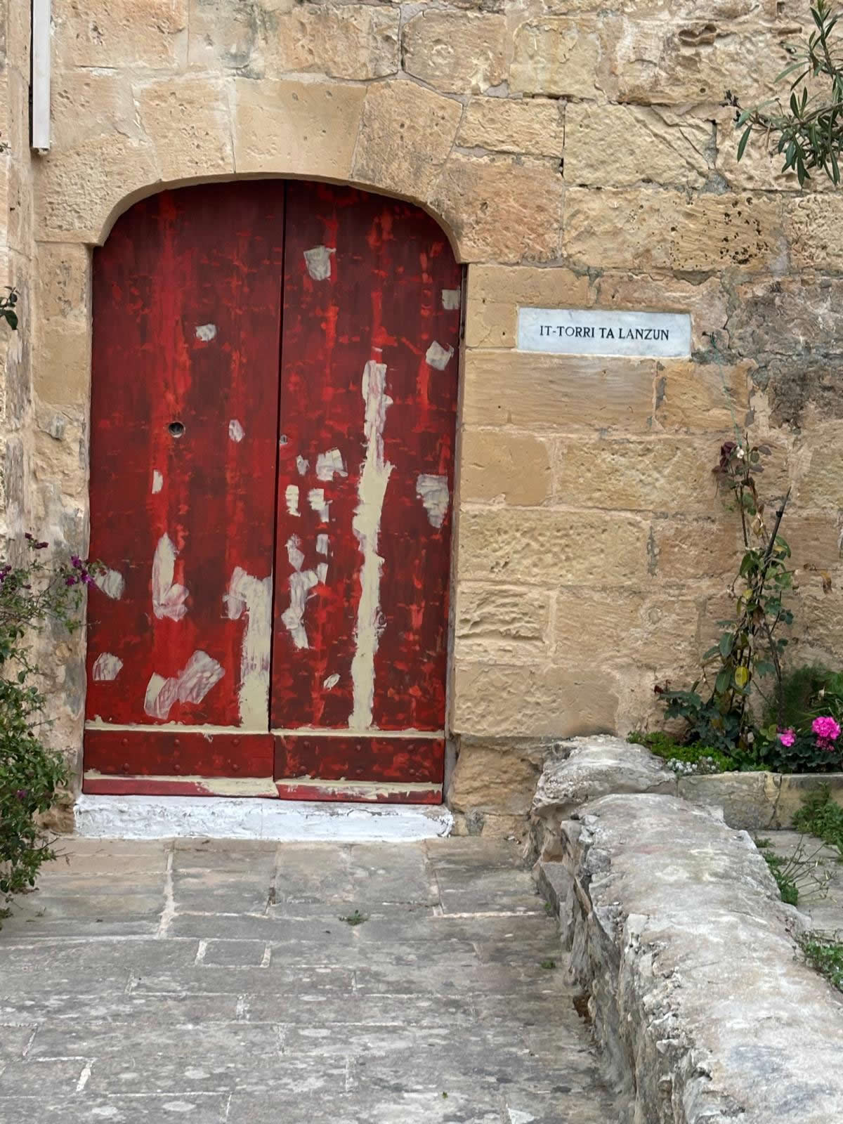 Torri Lanzon Castello Lanzun San Gwann Malta fortified tower