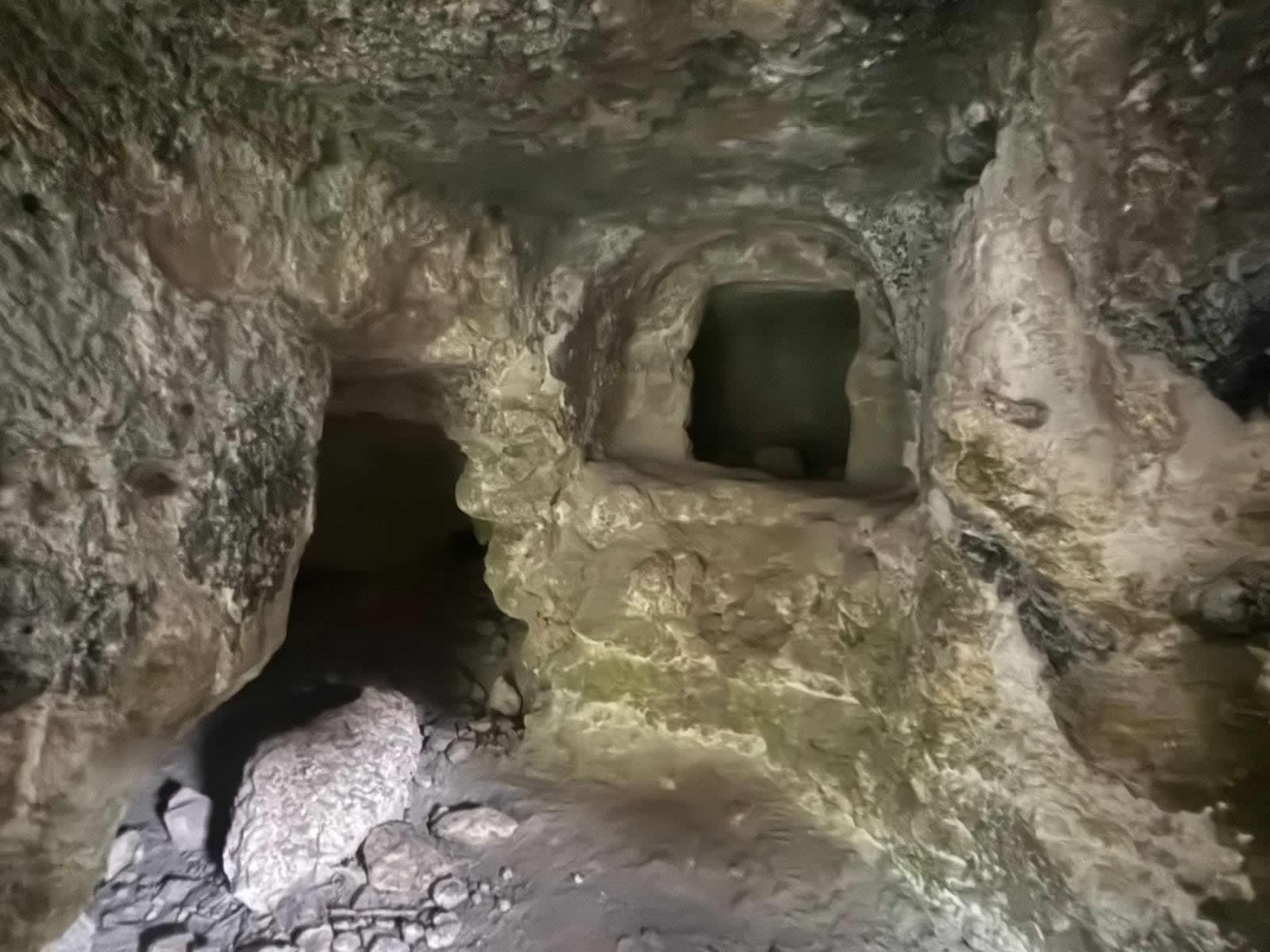 Binġemma Necropolis  (Bingemma Rock-Cut Tombs)