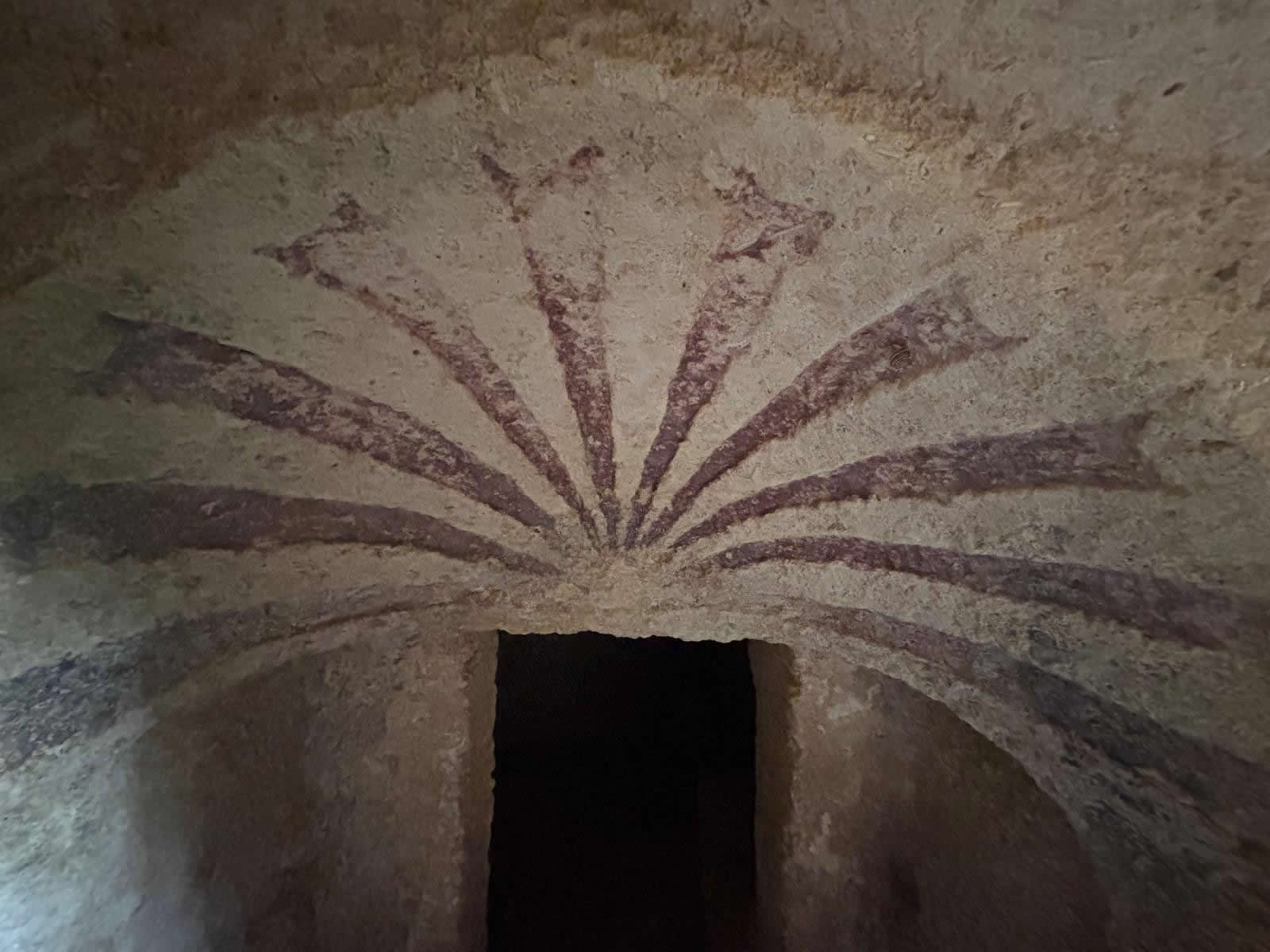 Magħlaq Rock-Cut Tombs (Ħabel l-Abjad), Qrendi