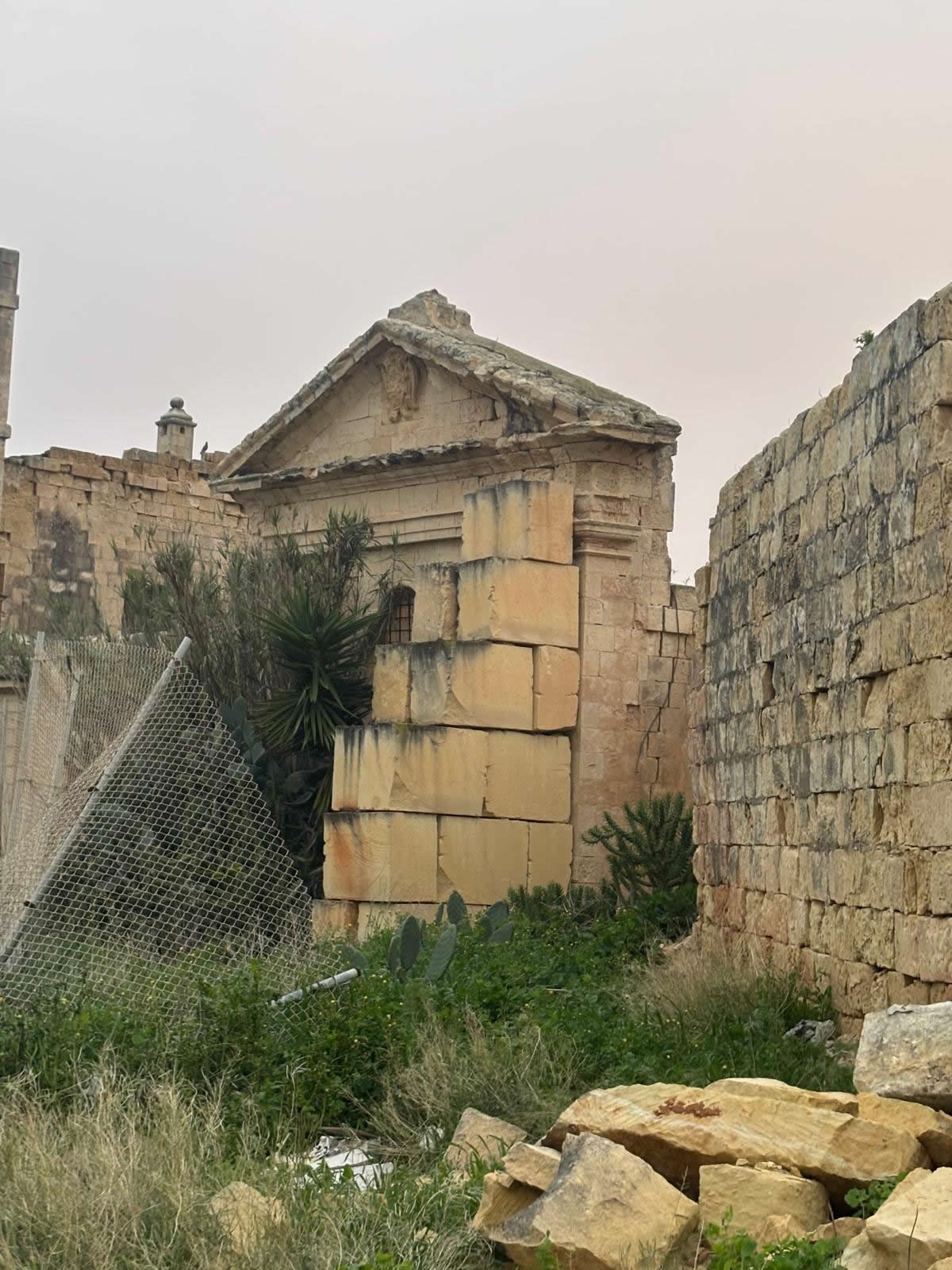 Knisja/Kappella ta’ San Leonardo (Ruins), Xgħajra