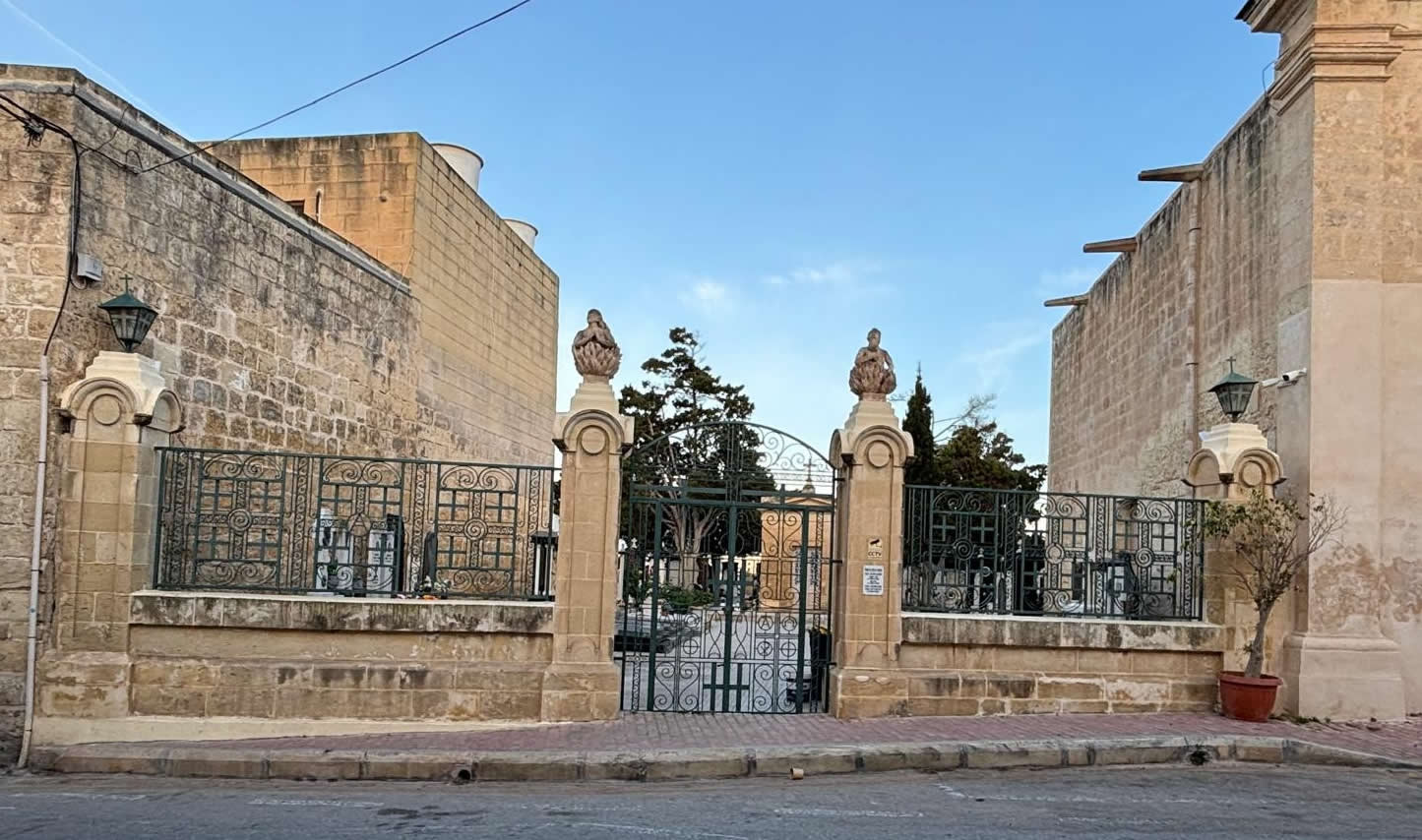 Cemetery Għargħur Malta