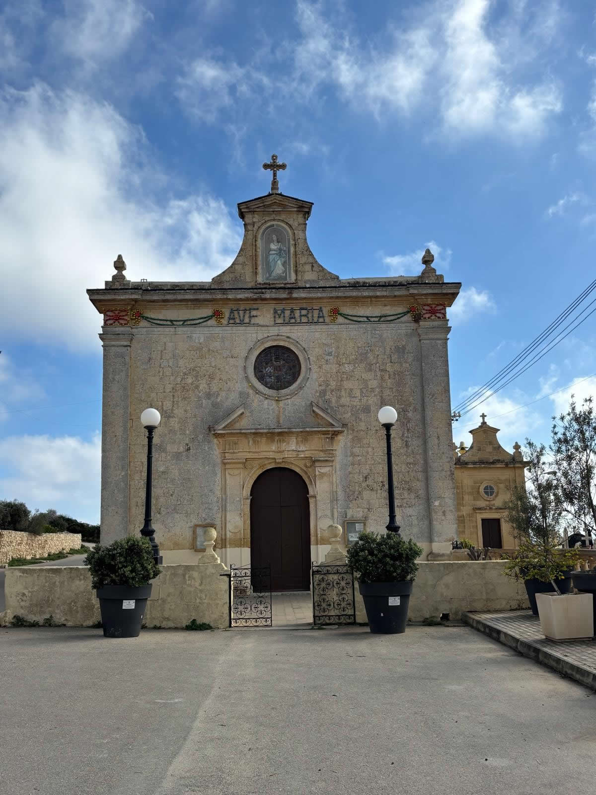 Chapel of the Immaculate Conception Tal-Ħondoq, Qala – exterior front view