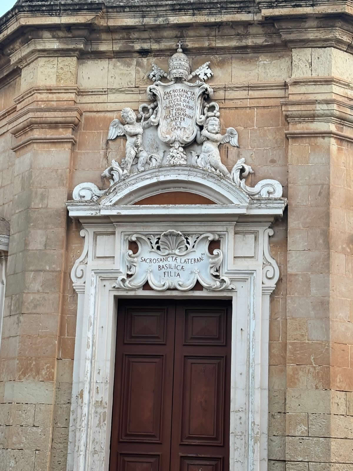 Il-knisja tal-Madonna tad-Duluri, Żebbuġ - exterior