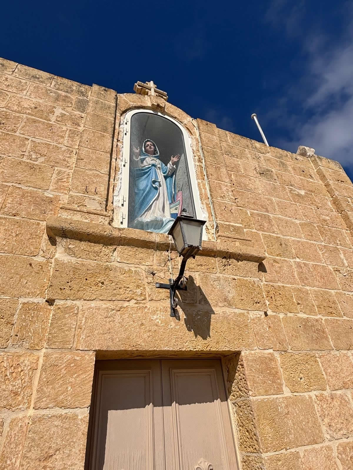 Il-Kappella tal-Madonna tal-Blat, Qala, Gozo – exterior front view