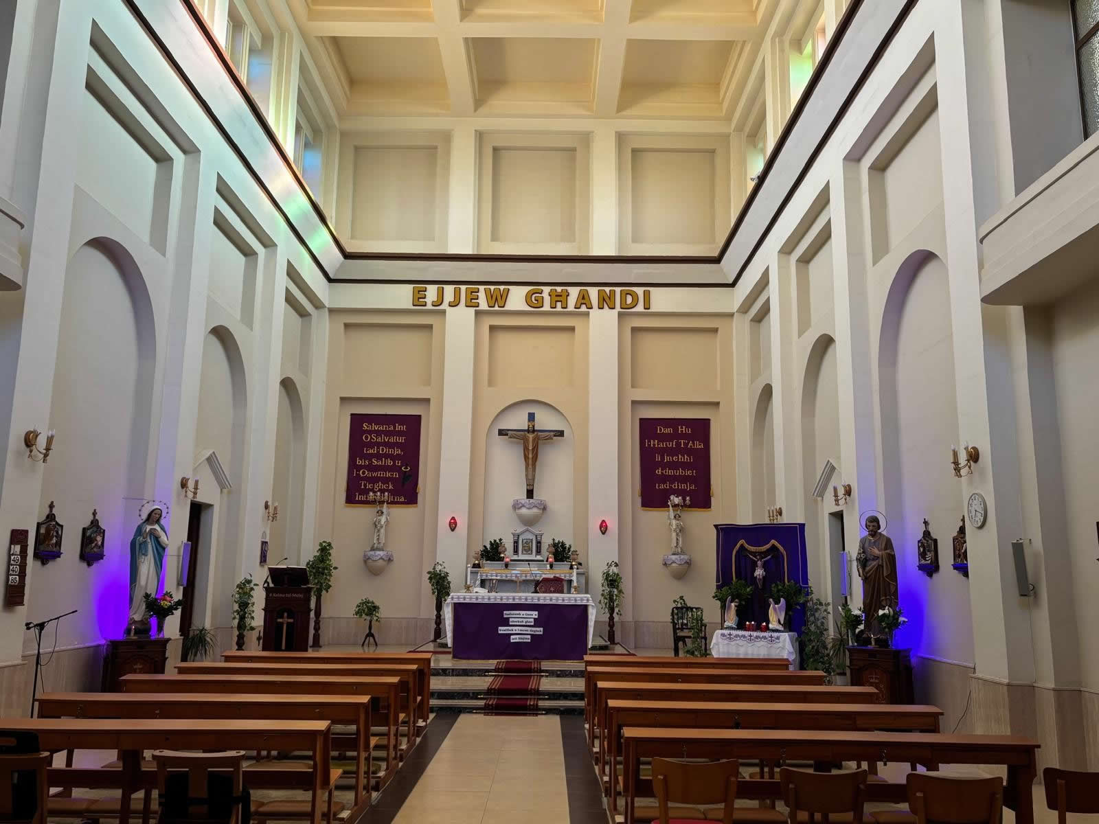 Christ the King Convent, Fleur-de-Lys, Malta – exterior front view