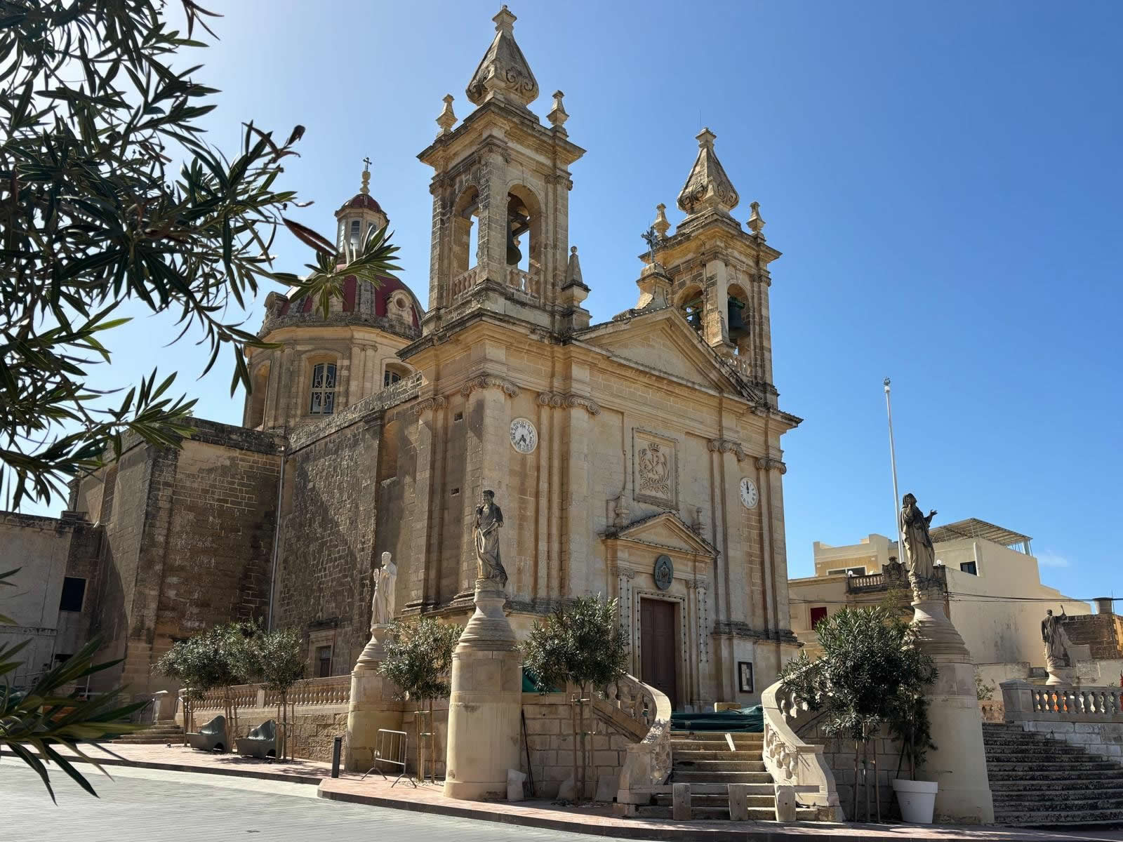 Sannat Parish Church – Il-Knisja Parrokkjali ta' Santa Margerita, Gozo