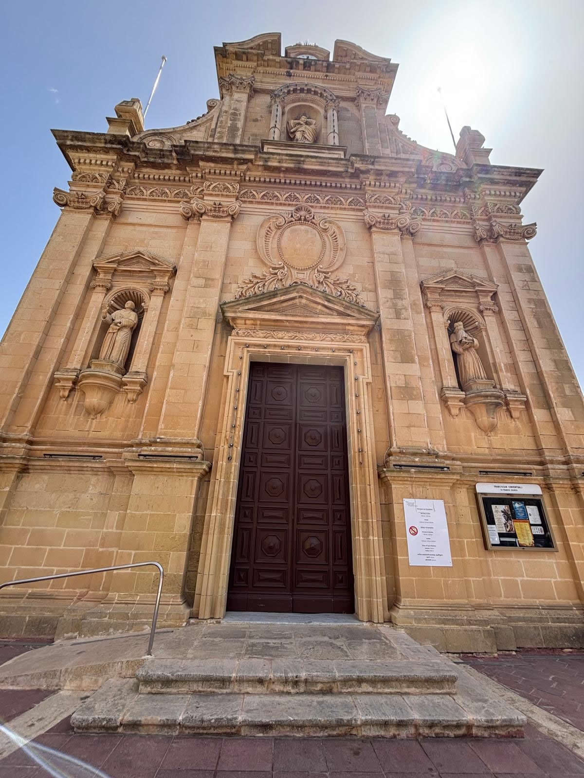Knisja ta' San Franġisk Victoria Gozo Malta