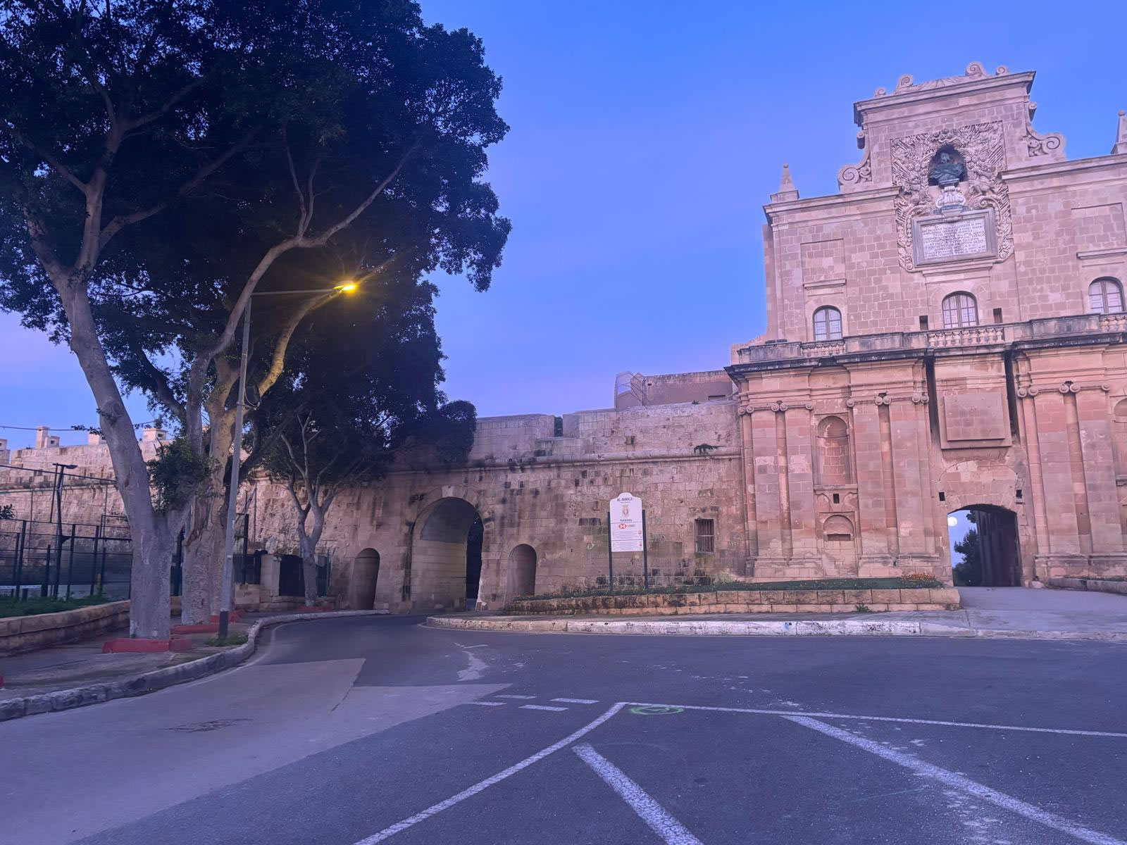 Notre Dame Gate (Bieb is-Sultan), Malta
