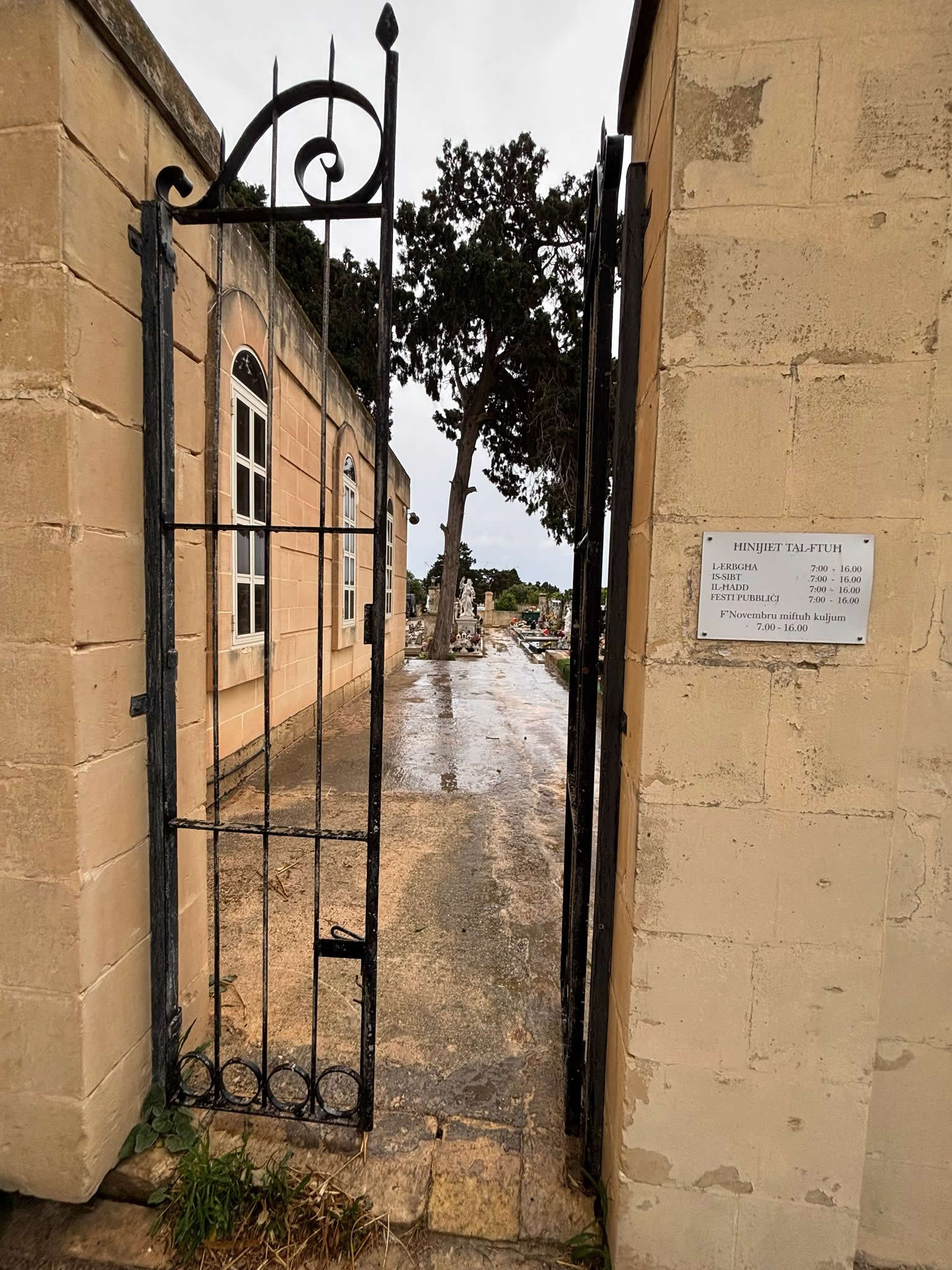 Introduction to Għaxaq's Final Resting Place