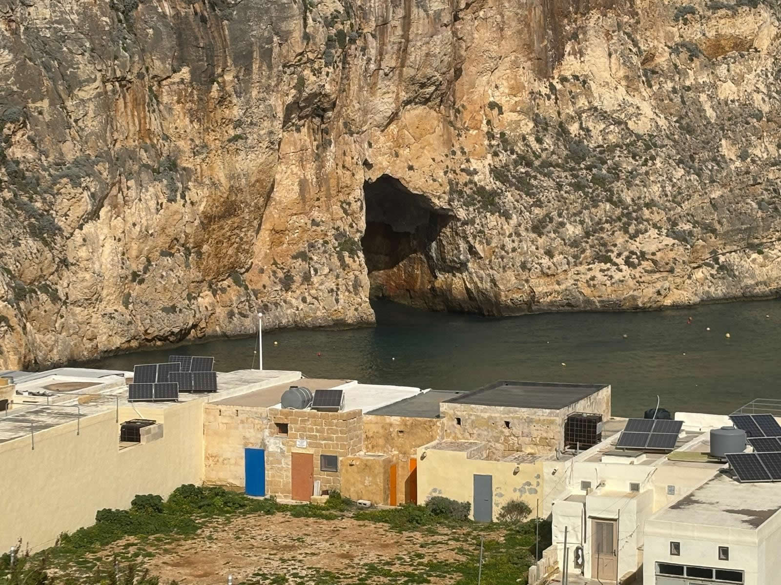 Dwejra Inland Sea (Gozo)