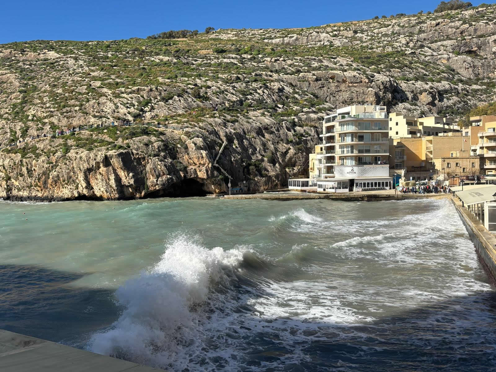 Xlendi Bay & Beach (Gozo)